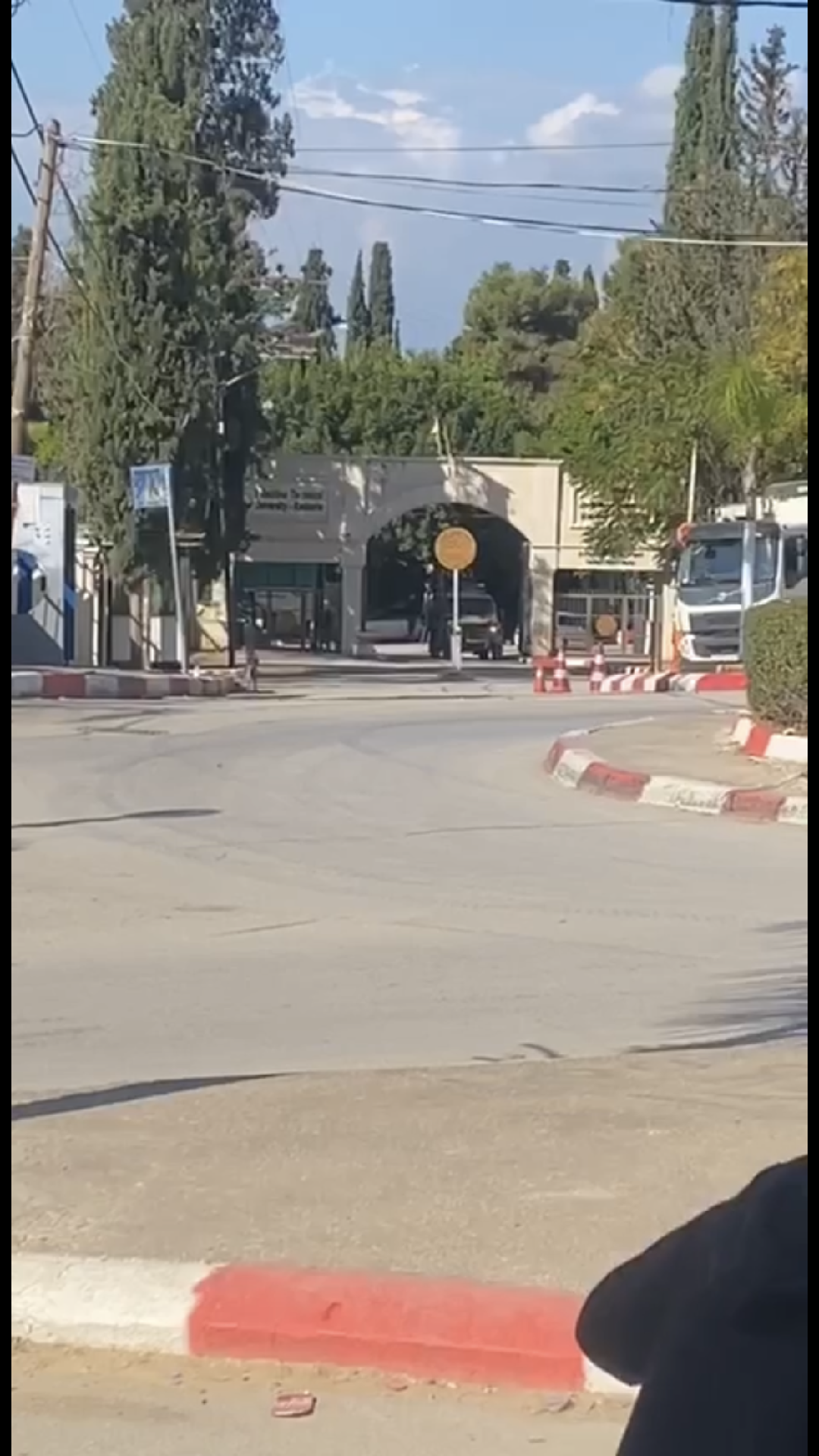 Les forces d'occupation prennent d'assaut un campus universitaire à Tulkarem