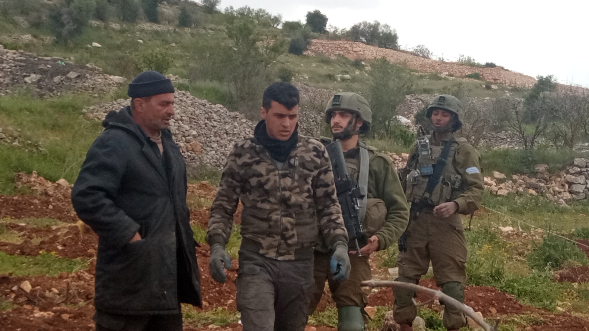 L’armée israélienne expulse un agriculteur de sa terre près d’Hébron