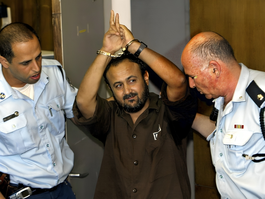 Israël transfère le dirigeant prisonnier, Marwan Barghouti, d’un isolement à l’autre