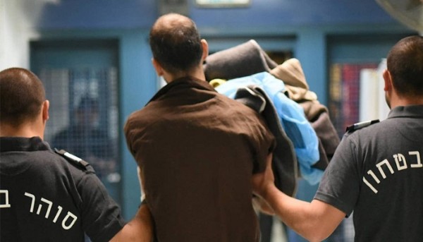 L'occupation poursuit la négligence médicale contre les priosnniers palestiniens  