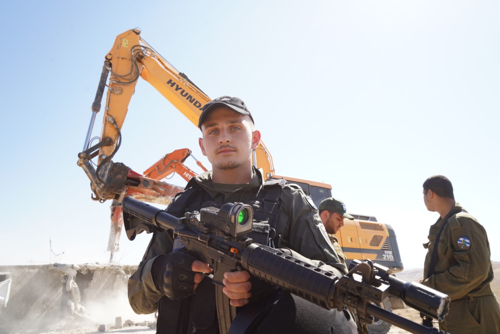  Les forces d’occupation ordonnent l’arrêt de la construction d’une maison à Tubas
