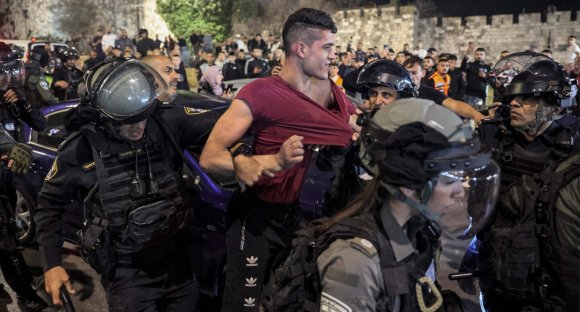 Cisjordanie : plusieurs arrestations et des cas d’asphyxie parmi les Palestiniens 