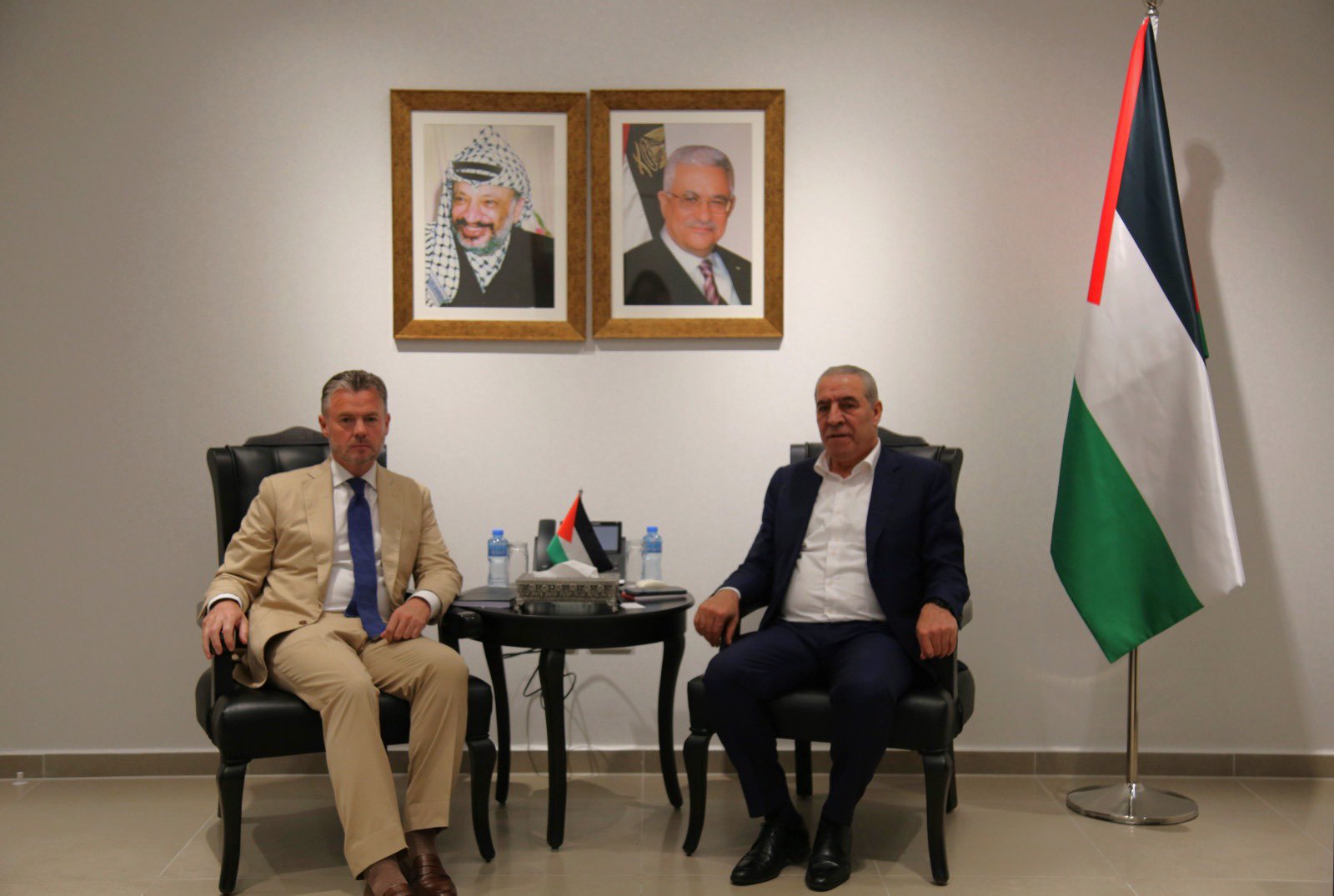 Al-Sheikh rencontre le nouveau représentant irlandais en Palestine