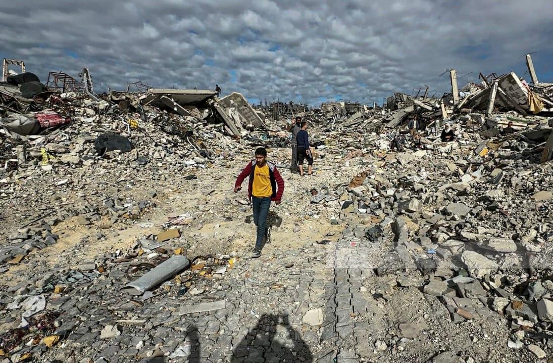 Les forces de l’occupation ciblent les civils et les maisons à Rafah  