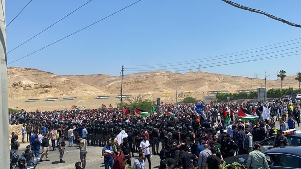 Une manifestation de masse à la frontière jordano-palestinienne pour soutenir Jérusalem et Gaza 