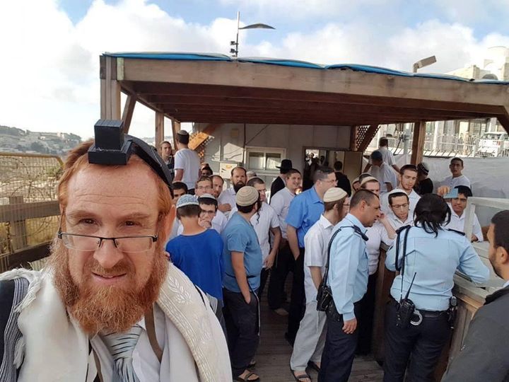 L’extrémiste Glick dirige une incursion provocante dans la mosquée d’Al-Aqsa