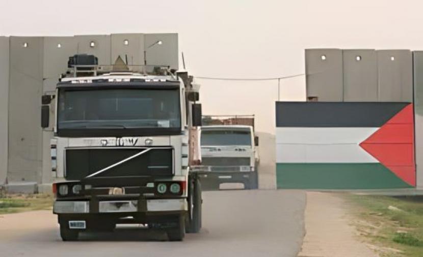 Pour le deuxième jour, l’occupation poursuit de fermer le point de passage de Karam Abu Salem  