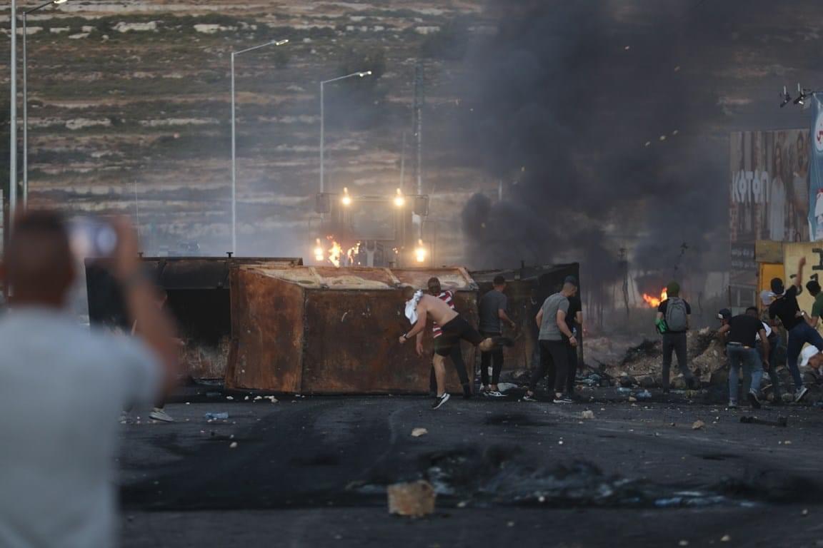 L’armée israélienne blesse 5 Palestiniens à Tulkarem 