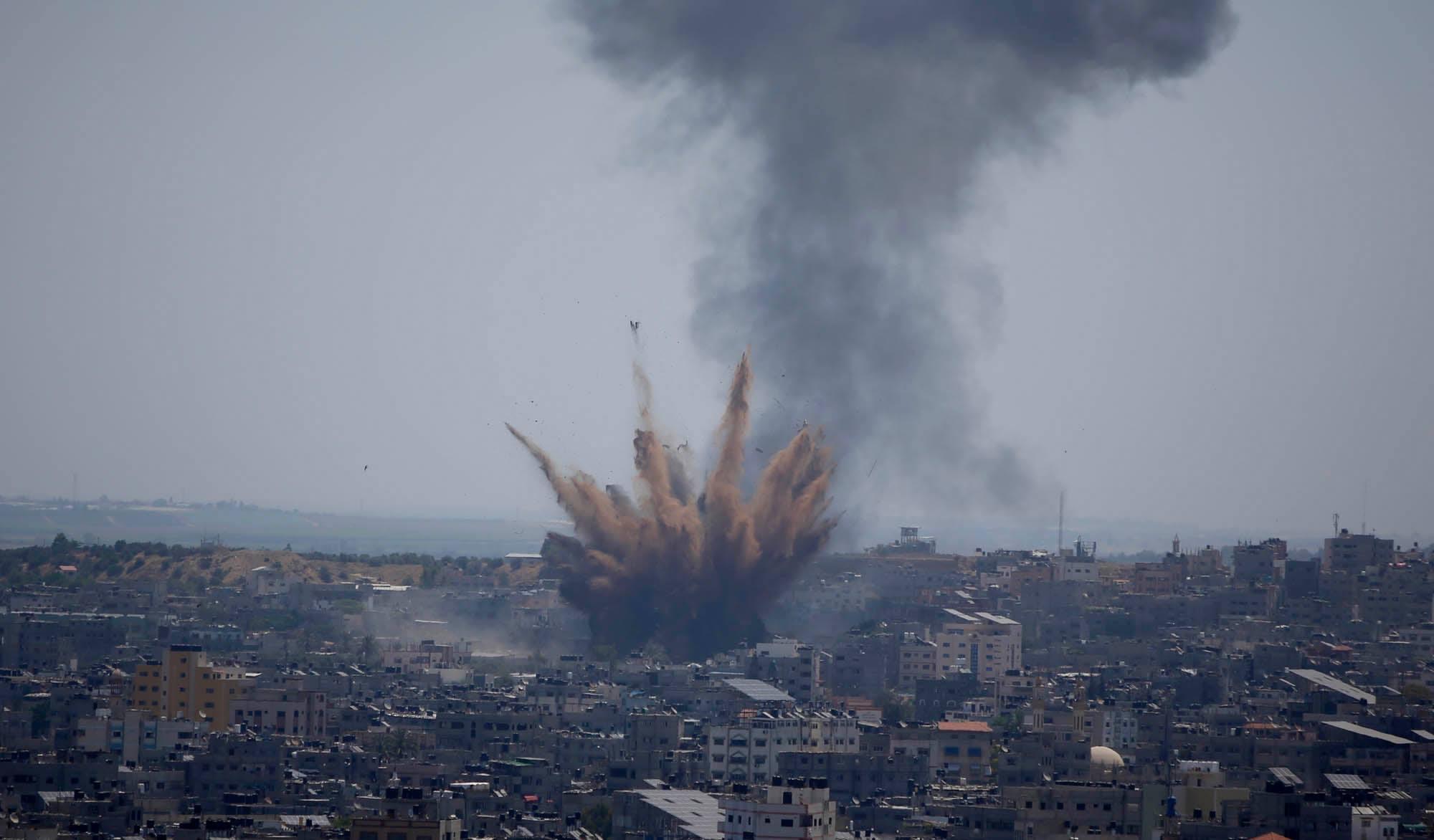 Deux martyrs et des blessés dans un bombardement israélien sur la bande de Gaza