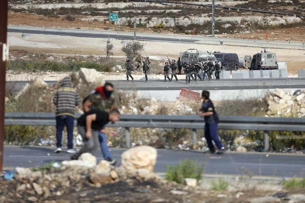Deux blessés lors d’affrontements avec l’armée de l’occupation près de Ramallah