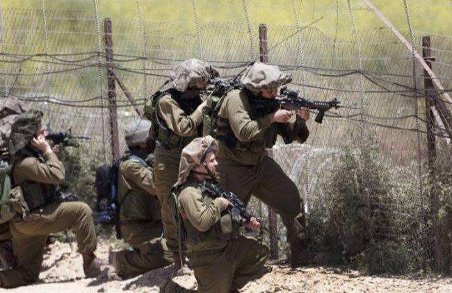 Une fille palestinienne blessée par des tirs israéliens dans la bande de Gaza