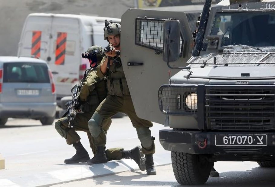 25 travailleurs palestiniens tués et 5 100 autres arrêtés par Israël depuis le début de cette année 