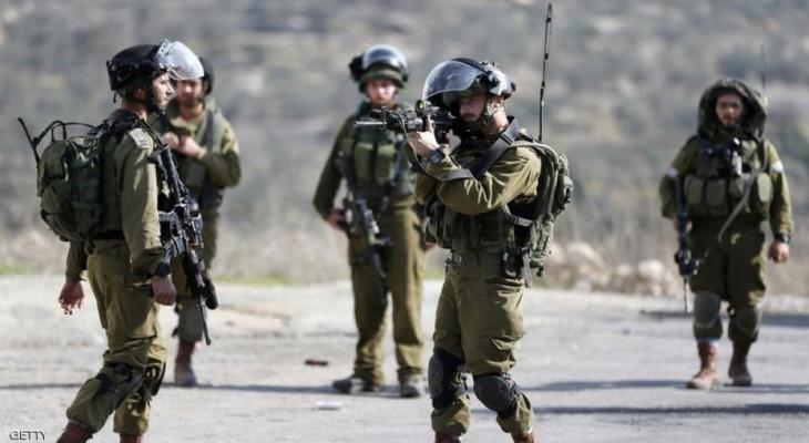 Un jeune palestinien blessé par balles de l’occupation à Jéricho 