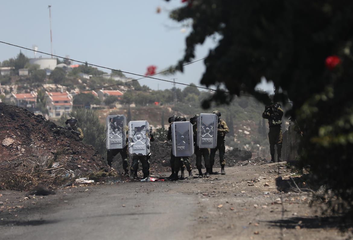 Les forces d’occupation israéliennes blessent cinq Palestiniens dont un enfant près de Qalqilya