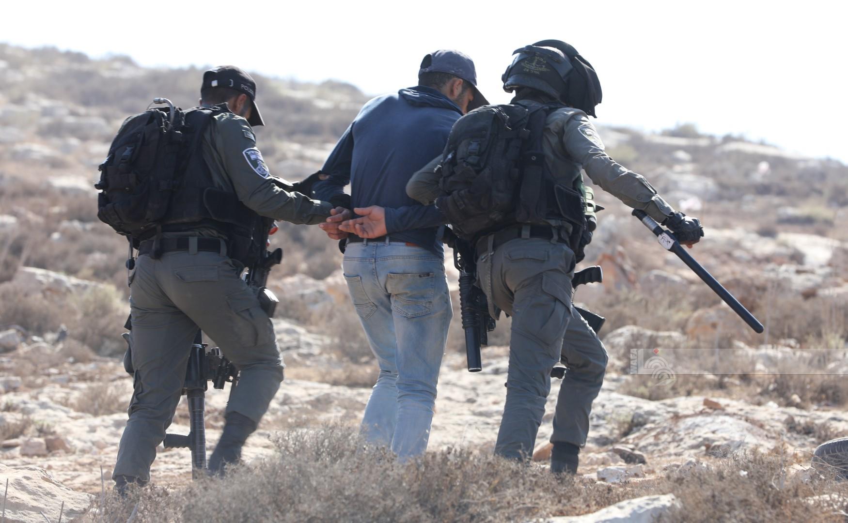 20 Palestiniens capturés par l’armée d’occupation en territoire occupé