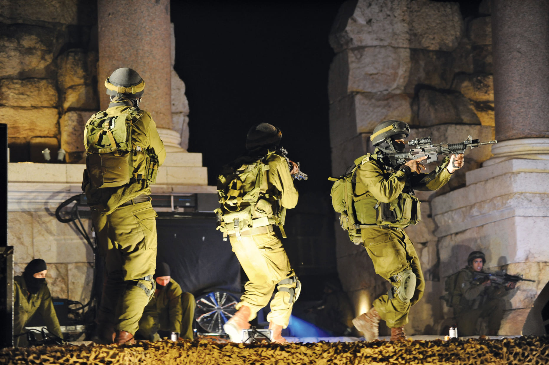 Les forces d’occupation israéliennes tirent les balles sur les maisons de Palestiniens près de Ramallah
