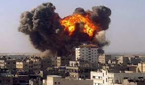 Des dizaines de martyrs et de blessés lors de raids continus sur la bande de Gaza