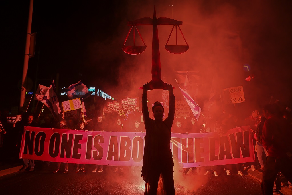 Pour la sixième semaine : Des milliers d'Israéliens manifestent contre le gouvernement Netanyahou