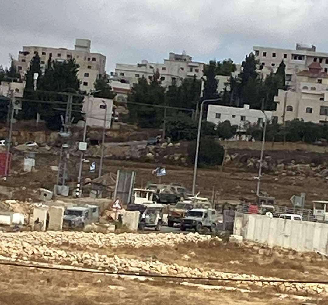 La poursuite de l'agression israélienne contre le camp d'Al-Fawwar et d'autres violations en Cisjordanie 