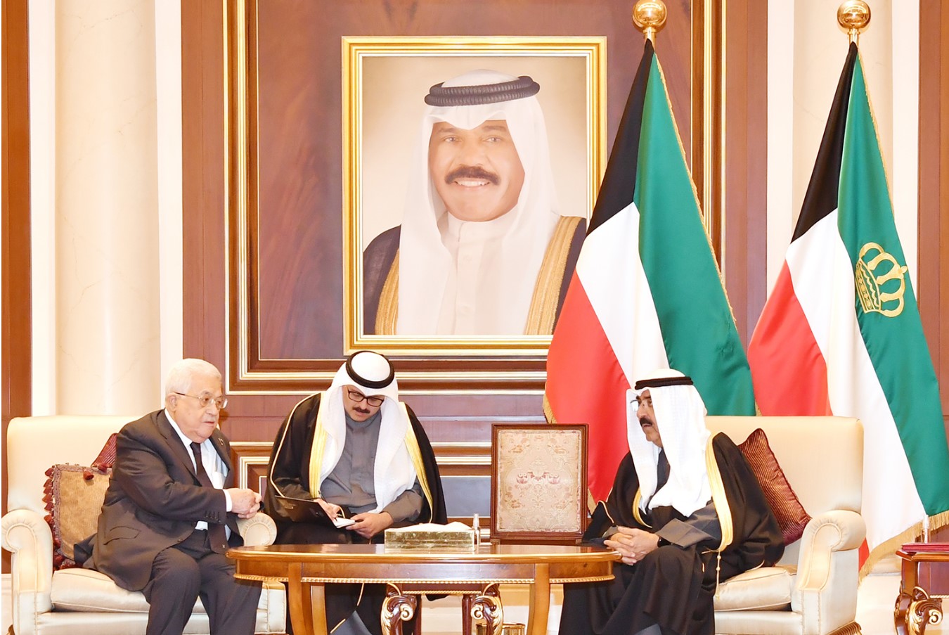 Le président Abbas présente ses condoléances  du  décès de l'émir du Koweït