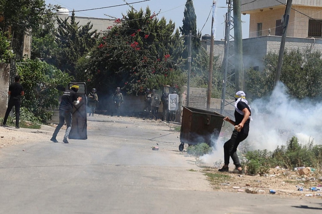 Des affrontements éclatent avec l’armée israélienne à Kafr Qaddoum, à l'est de Qalqilya