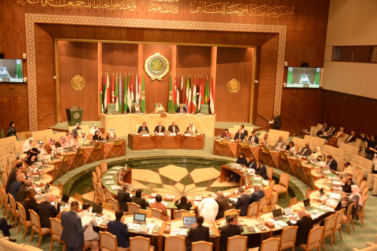 Le Parlement arabe lance un appel pour mettre fin aux massacres sanglants de l’occupation contre Gaza