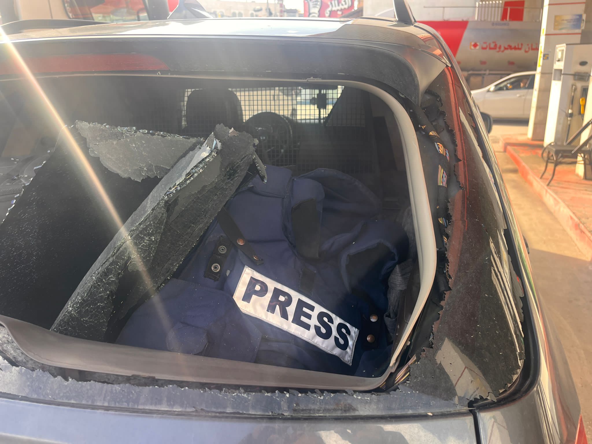 Le Syndicat des journalistes dénonce l’attaque des soldats de l’occupation contre le journaliste Rajai Al-Khatib à Jénine