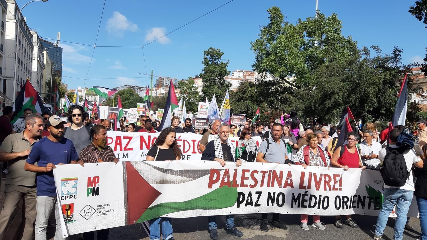 Manifestation massive à Lisbonne en solidarité avec le peuple palestinien