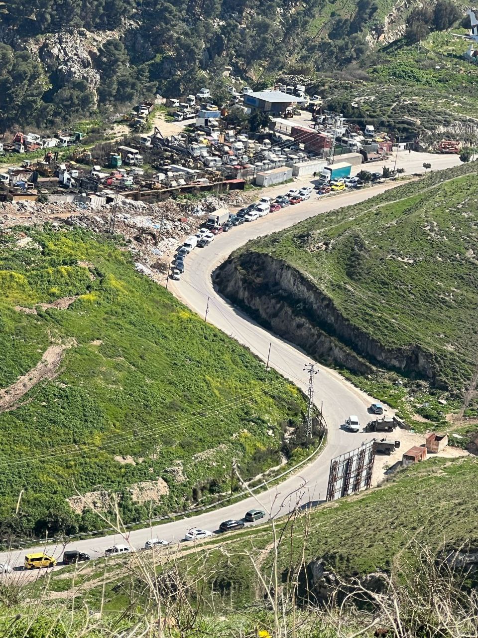 L'armée israélienne ferme deux routes secondaires à Naplouse