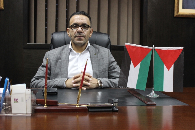 L'occupation interdit au gouverneur de Jérusalem de voyager par le passage Al-Karama  