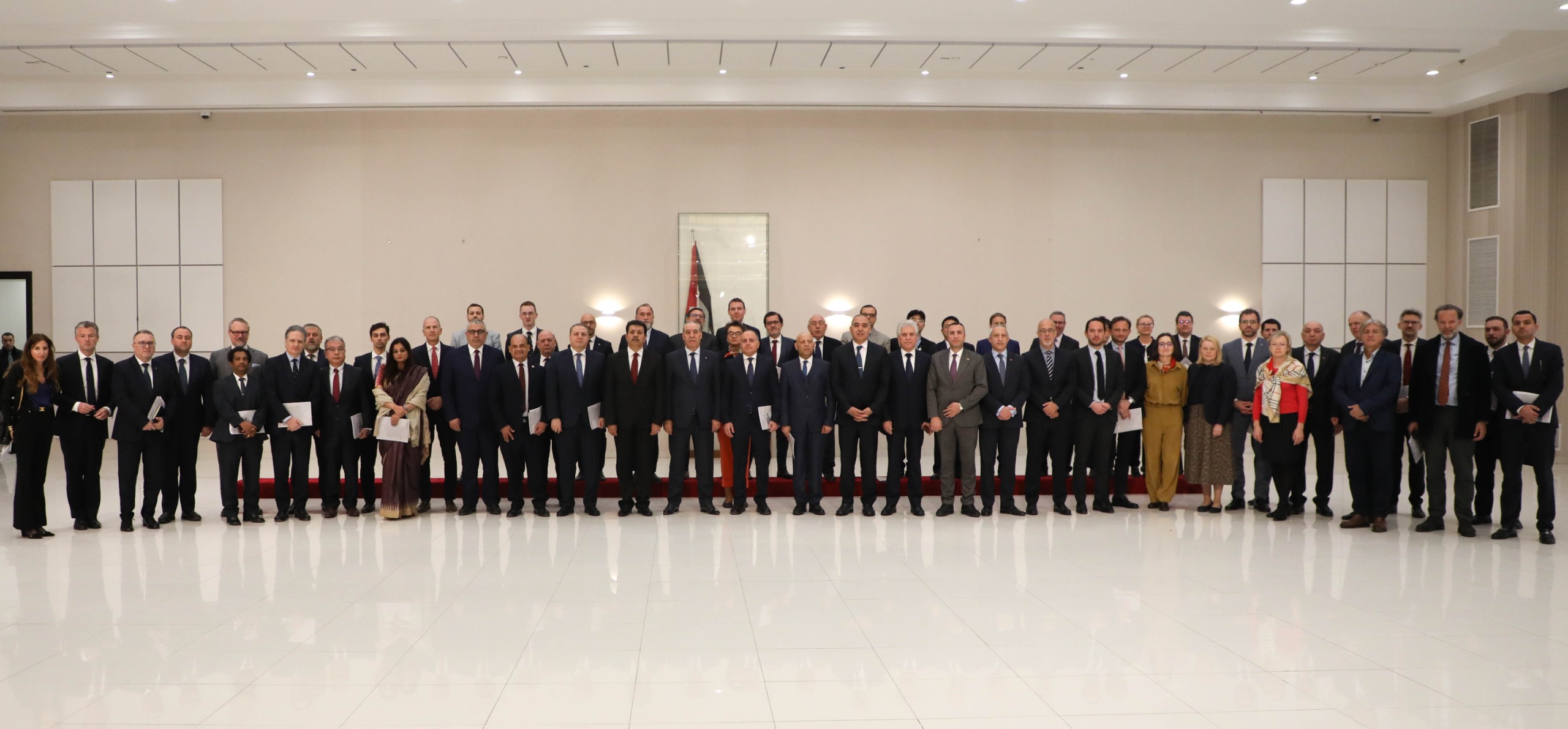 Al-Shaikh tient une réunion approfondie avec les ambassadeurs des pays arabes et occidentaux ainsi que des missions internationales pour discuter l'escalade israélienne