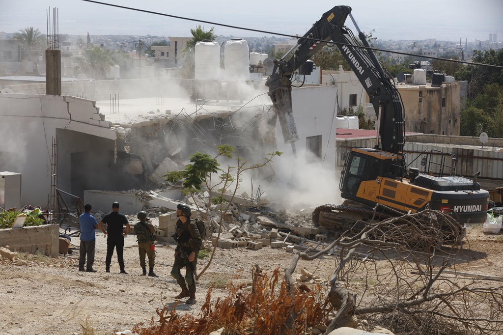 Israël émet des avis de démolition contre 13 maisons palestiniennes à Jérusalem