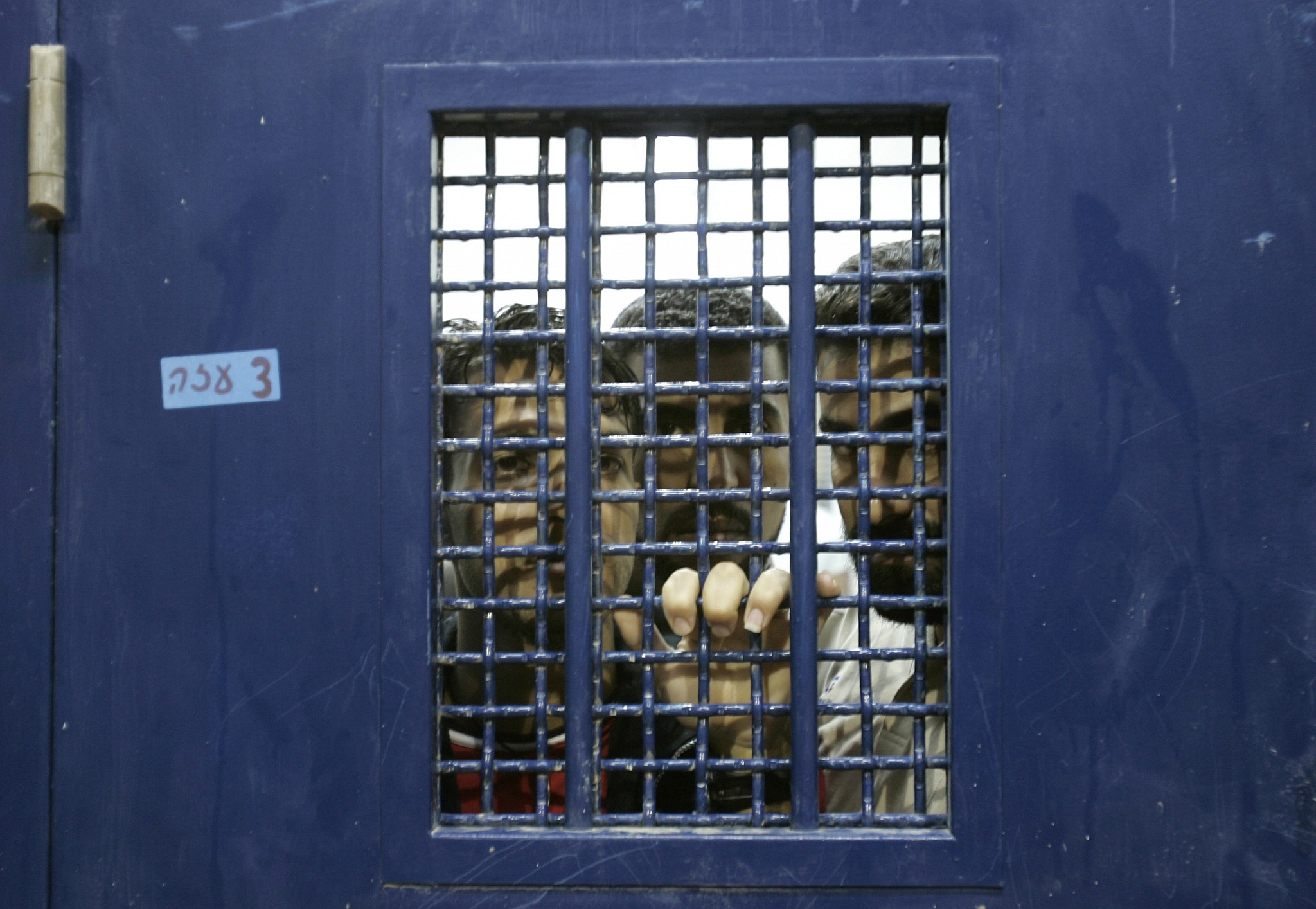 Deux frères entament leur 29e année en captivité dans les prisons israéliennes