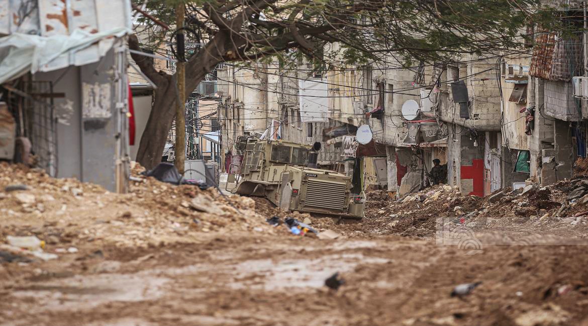 Israël poursuit son offensive à Tulkarem pour le 75e jour : raids, détentions et dévastation