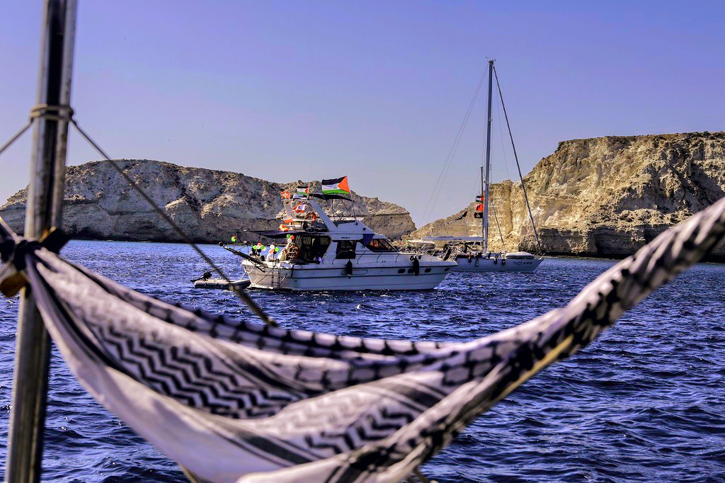 Israël intercepte la dernière navette de la « Flottille de Sumoud » et arrête les activistes à son bord