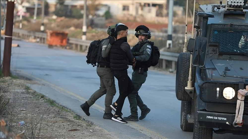 20 Palestiniens capturés par l’armée d’occupation en territoire occupé