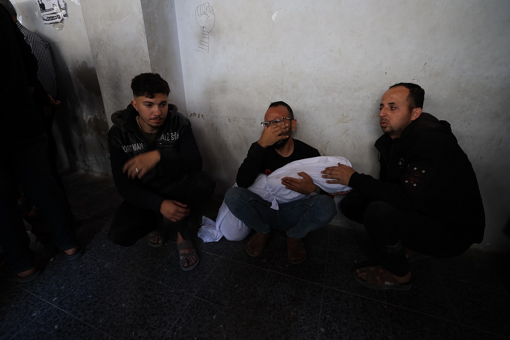 Martyrs et blessés dans les bombardements d'occupation en cours dans la bande de Gaza