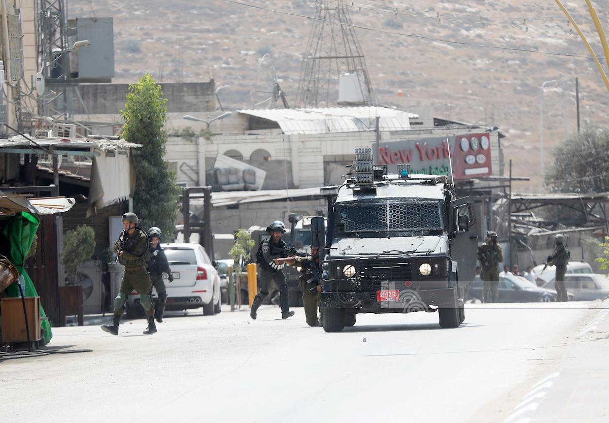 L’armée  israélienne  renforce ses mesures et harcèle les citoyens dans la ville d'Hébron