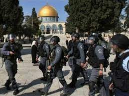 Dix Palestiniens arrêtés par les forces d'occupation israéliennes à Jérusalem