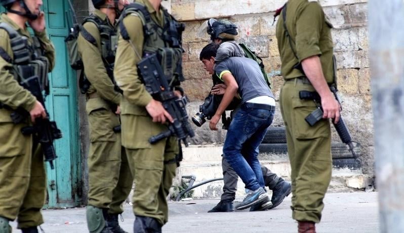 Plusieurs cas d’asphyxie lors d’affrontements avec l’armée israélienne près d’Hébron