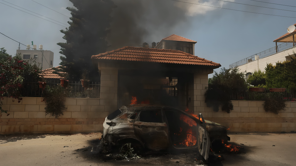 Des colonisateurs israéliens attaquent la ville de Turmus Ayya à Ramallah