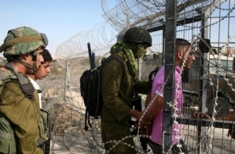 Les forces d’occupation israéliennes arrêtent deux Palestiniens à l’est de Jabaliya