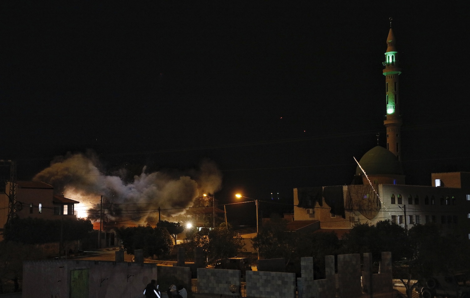 Les forces d’occupation bombardent la maison d’un prisonnier à Jénine