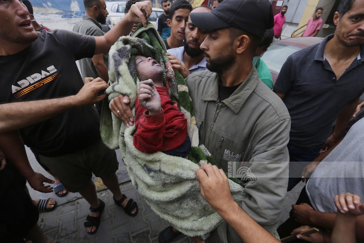 De nouvelles pertes de vie dans les bombardements israéliens sur le camp de Bureij et Khan Younis