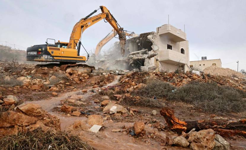 Les autorités israéliennes détruisent une maison dans les territoires palestiniens occupés de 1948  