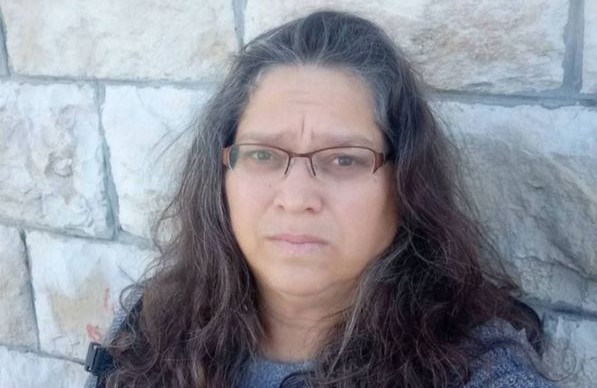 L'activiste israélienne Neta Golan affirme sa solidarité avec les prisonniers administratifs boycottant les tribunaux d'occupation depuis 58 jours