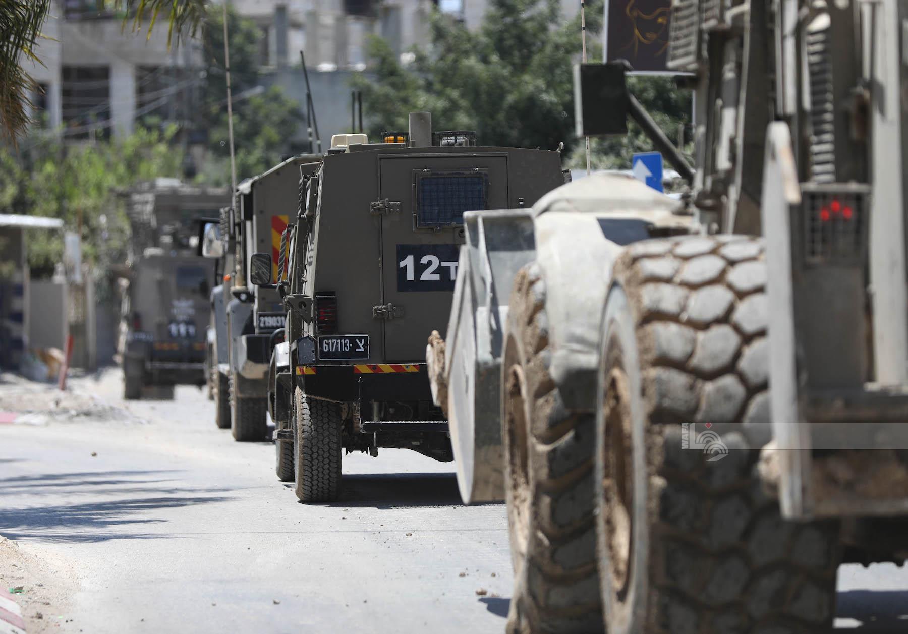 Les forces de l’occupation assiègent une maison à Tulkarem