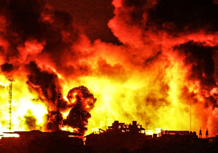 Des dizaines de martyrs et de blessés à Rafah, Gaza et Beit Lahia