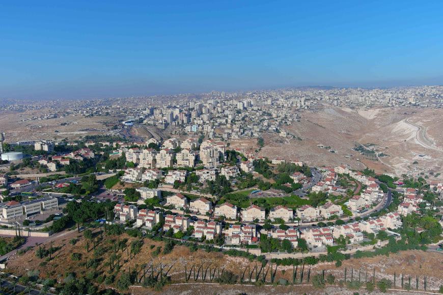Les autorités d'occupation accordent des permis de construction  sur 360 hectares de terres au nord de la Cisjordanie 