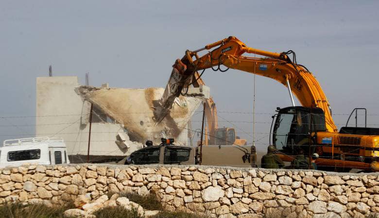 Les forces d'occupation rasent les fondations d'une maison à Bethléem